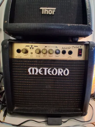 Amplificador Meteoro Atomic Drive - Anos 90 - Original - SP Capital
