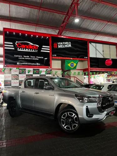 Toyota Hilux CD SRX 4X4 2.8 TDI 16V Diesel Aut. 2022