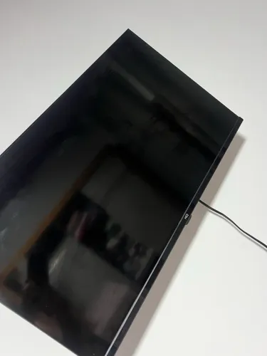 Vendo TV 32 Polegadas Nova 