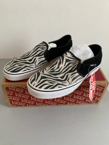 Tênis Vans Slip-On (novo, com etiqueta)