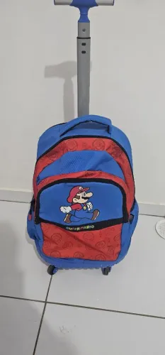 Nova ,pouca usada 