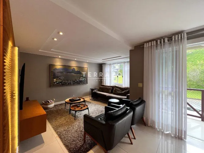Apartamento à venda, 4 quartos, 1 suíte, 2 vagas, Bom Retiro - Teresópolis/RJ