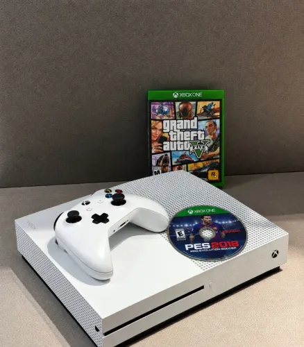 XBOX ONE S 1TB + 2 JOGOS + 1 CONTROLE