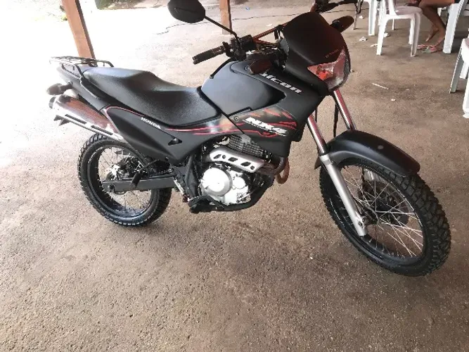 Moto Honda NX400 Falcon 2007