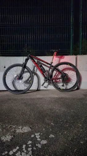 Montain bike v12, LOTUS