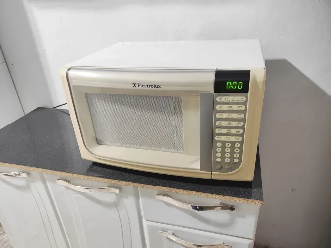 Microondas Electrolux 31 Litros