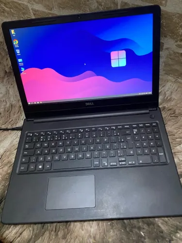 Dell i3 SSD256. DDR4