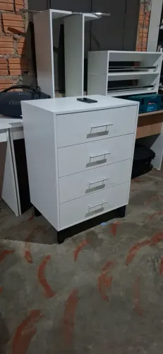 Cômoda reforçada