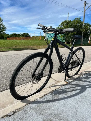 Bike Cannondale Aro 29 em CARBONO - Revisada, Leve e Pronta pra Usar!