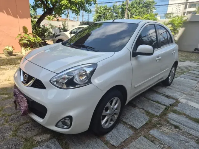 Nissan March SV 1.6 16V Flex Fuel 2016