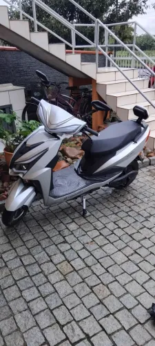 Scooter modelo Dubai Não precisa de CNH