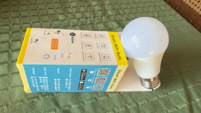 Lâmpada Wi-Fi RGBCW Smart