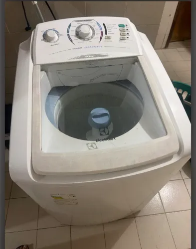 Máquina de Lavar Electrolux Turbo 10kg - Funcionando Perfeitamente