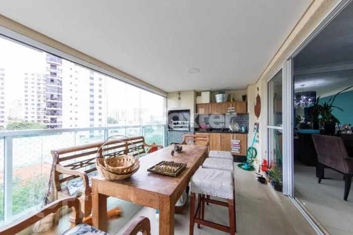 Apartamento à venda Rua José Gonçalves Galeão, Jardim Avelino - São Paulo
