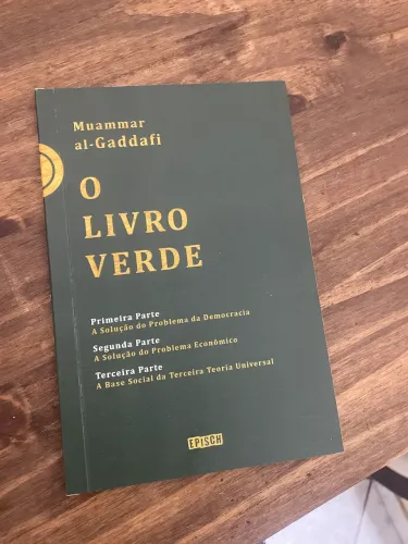 O livro Verde - muammar al gaddafi livro raro