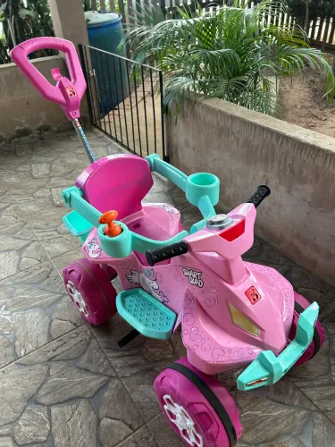 Vendo quadriciclo infantil 