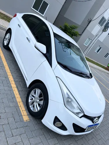 Hyundai HB20S Premium 1.6 Flex 16V Aut. 4P 2015
