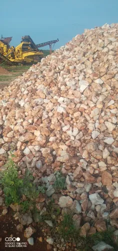 Quartzo com teor 99,4% silicio