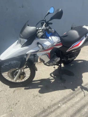 Moto xre ano 2018 km 81 rall moto