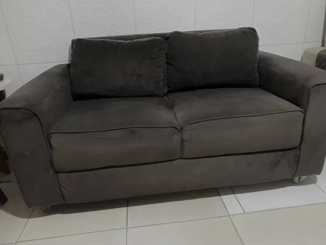 Sofá dois lugares