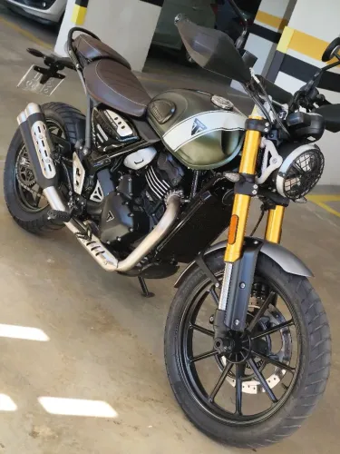 TRIUMPH SCRAMBLER 400X 2025 NOVA!!