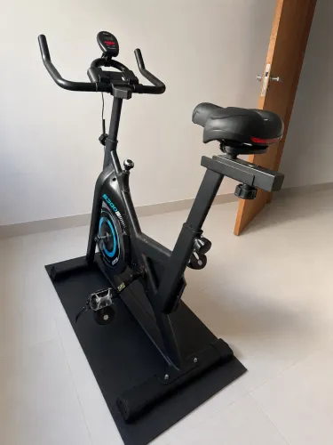 Bicicleta Spinning PodiumFit S300