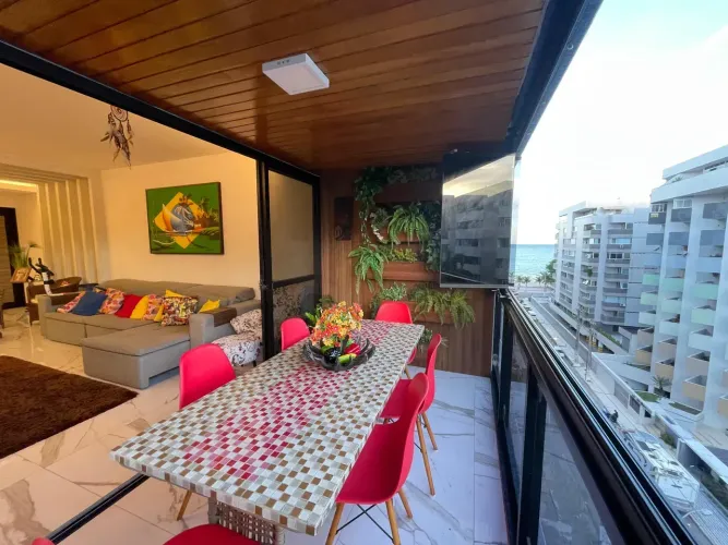 Alugo Excelente Apto de 4 quartos sendo 3 suítes com 190.m² na Ponta Verde