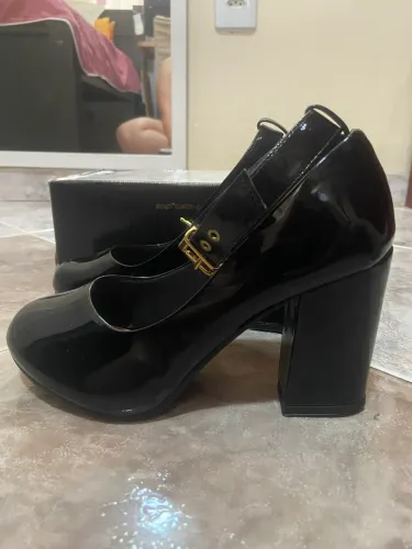 Sapato Estilo Boneca (Mary Jane)