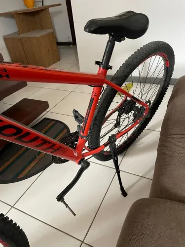 LINDA BIKE SEMINOVA.