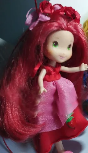 Boneca Moranguinho Hasbro