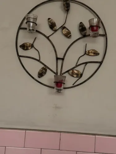 Mandala de parede em ferro velas