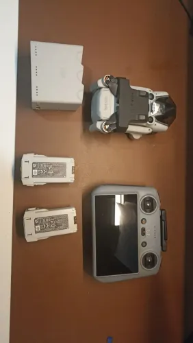DJI mini 4 combo