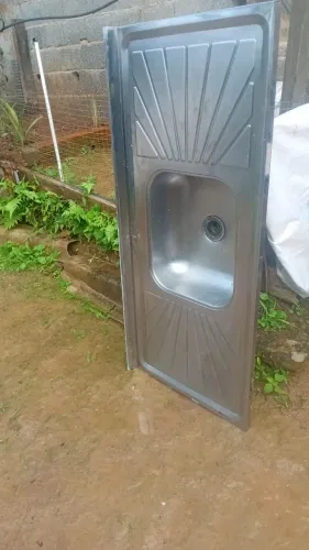 Pia e gabinete inox