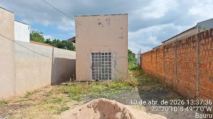 Casa com 2 dorm à venda, 45 m² por R$ 94.815,14 - Chácaras Cornélia - Bauru/SP