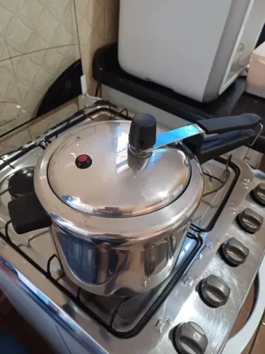 Panela de Pressão 4,5L Panelux Classic Alumínio Polido Inmetro Alça Ergonômica Fogo Médio
