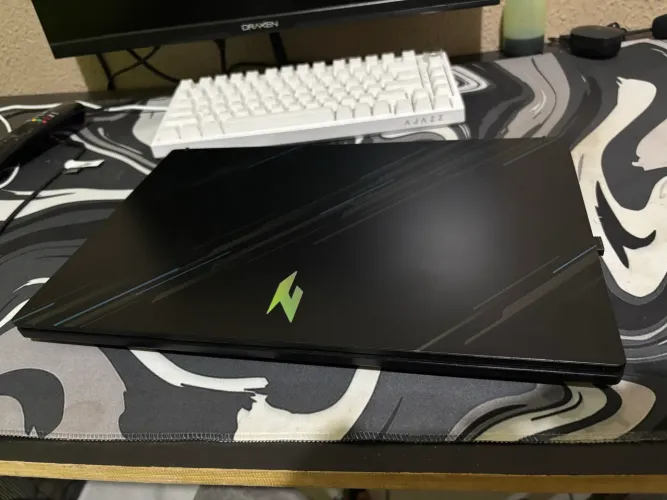 Notebook Gamer Acer Nitro V15 | i5-13420H + RTX 2050 + 144Hz Windows 11