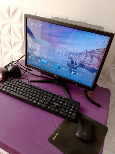 Pc de mesa bom para trabalhos e estudos
