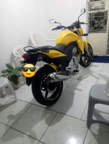 Vendo Moto CB 300R 2012