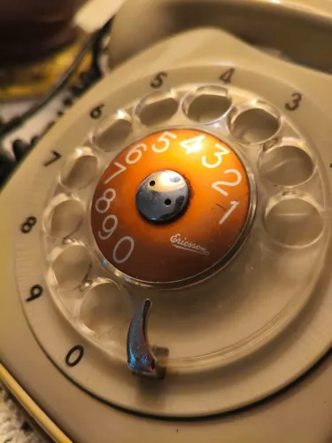 Telefone Fixo Antigo de Disco Ericsson (Anos 80) Relíquia Vintage / Decoração