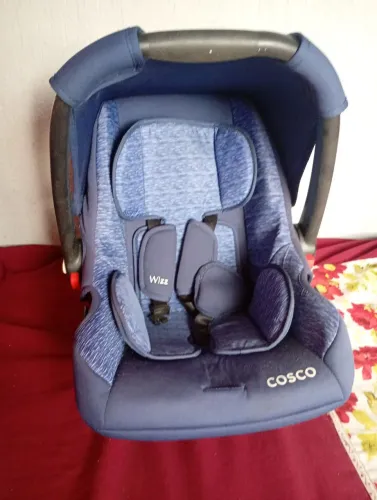 Berço+ bebê conforto+ carrinho+ banheira 