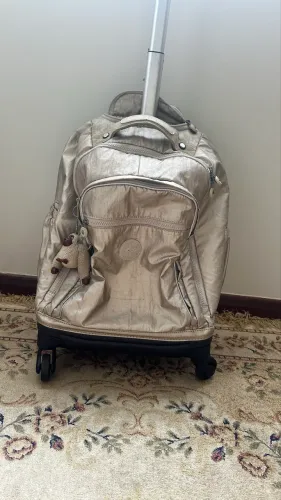 Mochila Kipling Metálica (Rodinha e Costas)