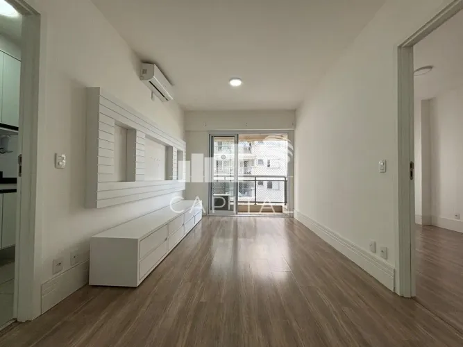 Locação de Apartamento Semi Mobiliado Alphaville.