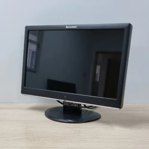 Monitor SEMINOVO Lenovo