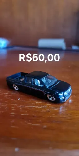 Hot Wheels Nissan Titan Preta - Main LIne - LOOSE Escala 1:64