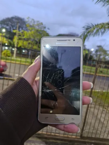 Samsung Galaxy J5 (2016) ? Para Peças / Conserto