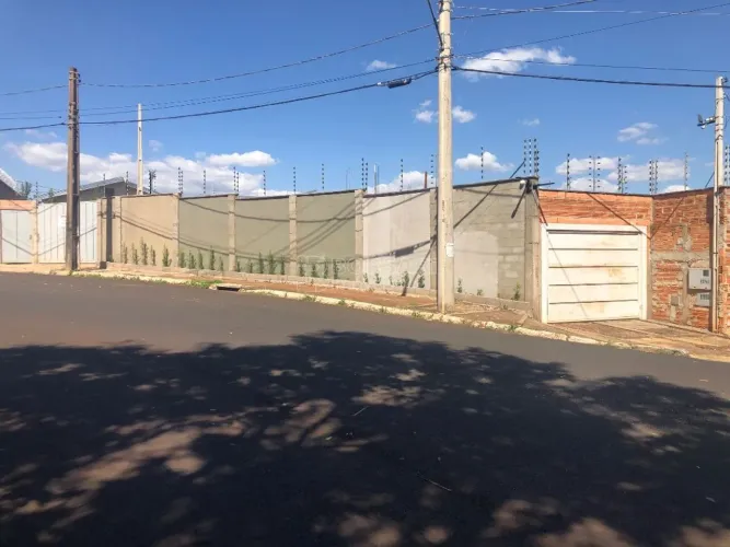 Oportunidade única! Galpão comercial à venda no Jardim Universal, Araraquara