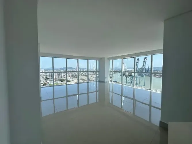 Locação Comercial - Sala com 45m² e 1 Vaga de garagem  - Itajaí
