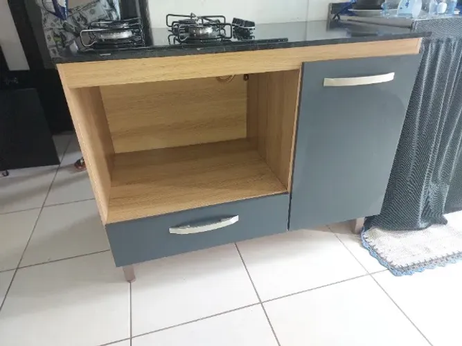 Cooktop c/ balcão e geladeira 