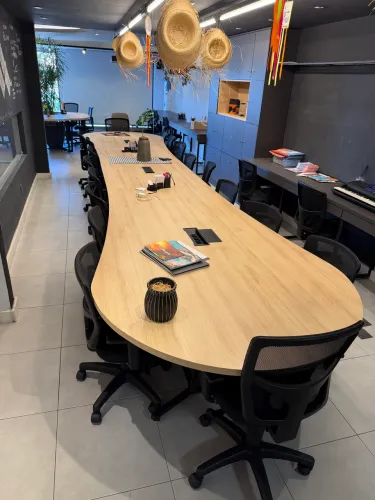 Mesa corporativa 18 lugares