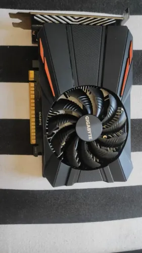 Placa de vídeo GTX 1050 Ti 4GB Gigabyte OC- Sem testes/Barato